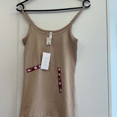  Womens  Size 6 Other 