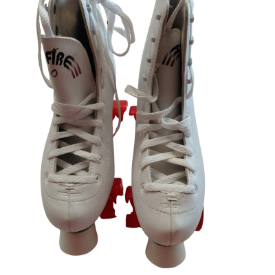  Womens  Size 40 Rollerblades 