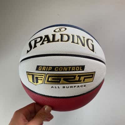 Spalding Grip Control Basketball