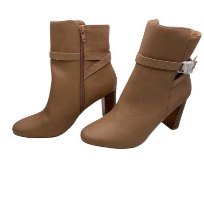 BNIB Novo Womens  Size 9 Boots Nude 