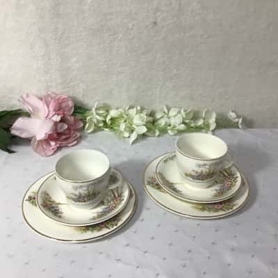 Vintage Dorset Barratts Staffordshire Floral Pattern 2 x Cups Saucers & Plates