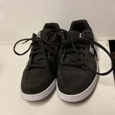 DC Mens  Manteca Size 11 Sneakers Black  / White 