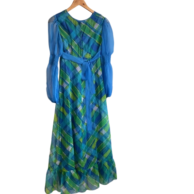 VINTAGE   Womens dress “Rickyo Richard’s” size 8 Pattern material