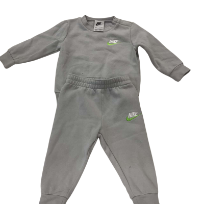 Nike Kids  Jumper/pants Size 12m Green / Grey / White 