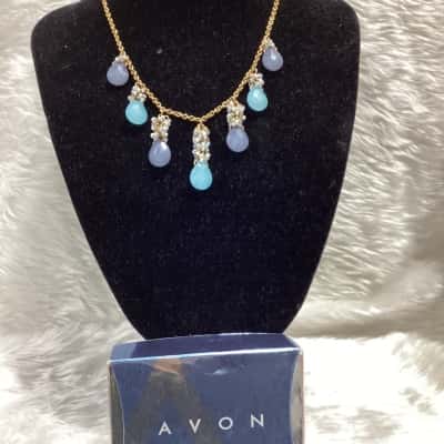 Avon Womens Icicles Gold tone Necklace 