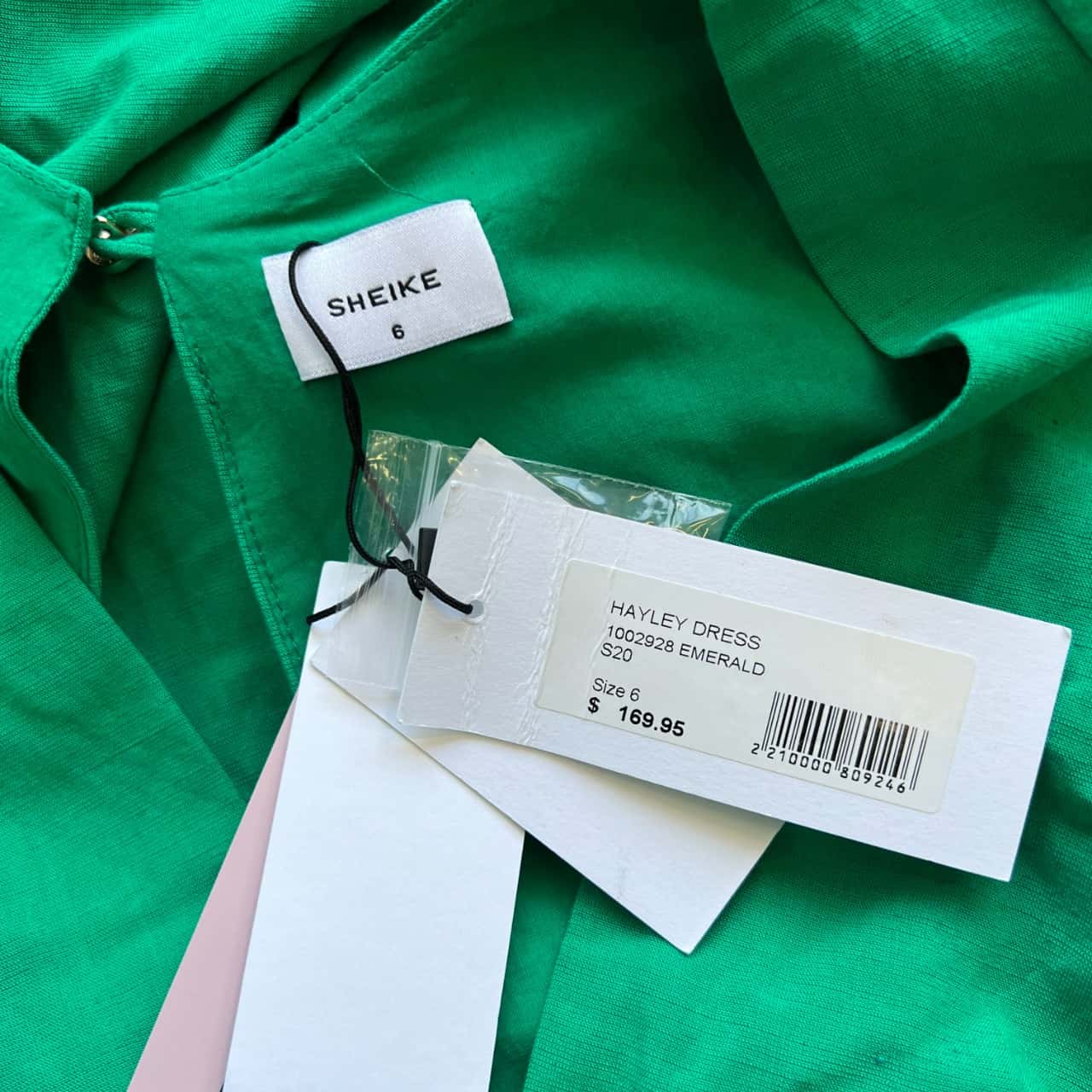 BNWT Sheike Womens Size 6 V-neck Flared Sleeve Mini Dress Emerald Green (s)  - New With Tags | Salvos Stores