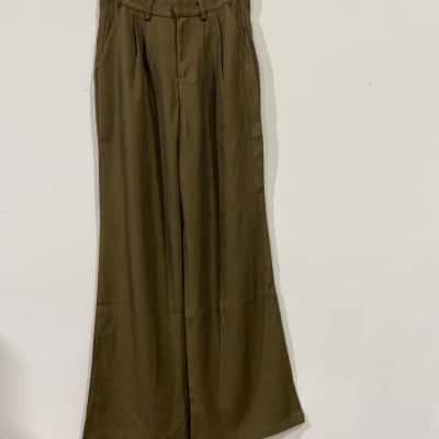 Bronzesnake Womens  Size 8 Olive Slacks RRP$85