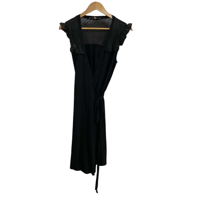 Review Womens  Size 10 Wrap Mini Dress Black  