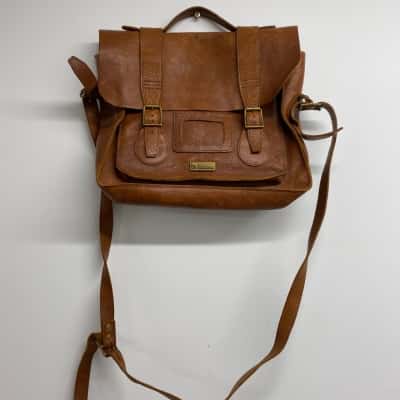 Dr Martens Unisex Cross Body Bag Brown 