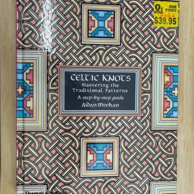 Celtic Knots,Mastering the  Traditional Patterns 
