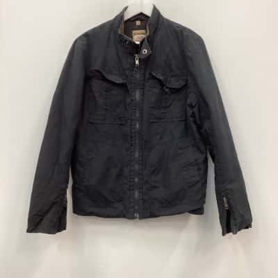 Guess Mens  Size L Black  front zip Jacket