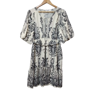  St. Frick Women's  Size 14 Short Sleeve Off White and Black Dress