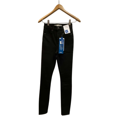 Target Womens  Size 6 Black skinny jeans