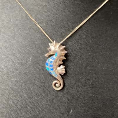 Sterling silver chain and seahorse pendant 