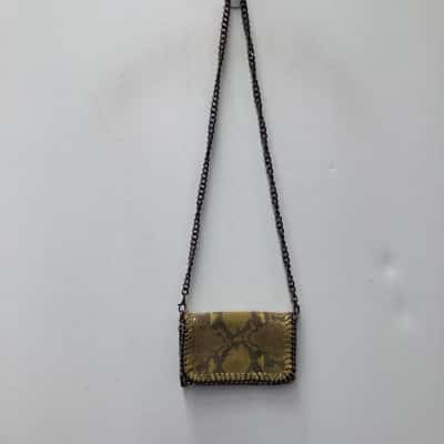  Womens Borse in Pelle Cross Body Bag Yellow and black with black chain