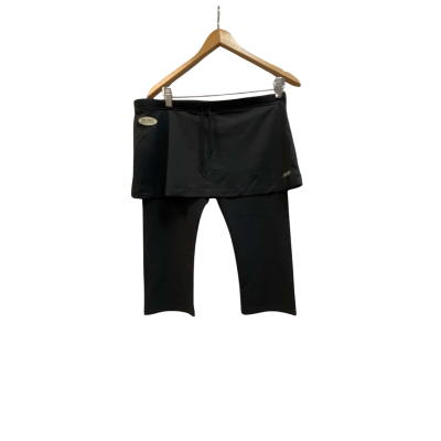 Lorna Jane Womens  Size L Black  Lizzie skirt with 3/4 leggings