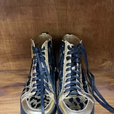 Django & Juliette  Womens  Size 38 Black  / Gold 