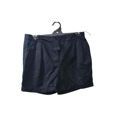 Country Road Women's Size 12 Pleated Short in Black  