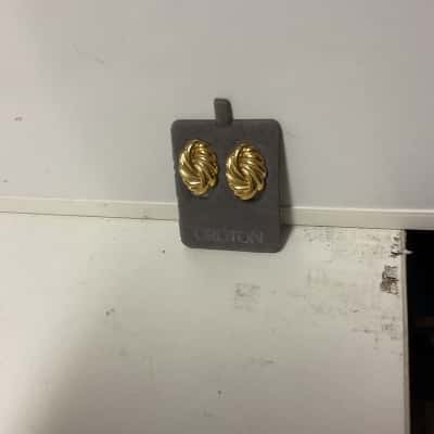 Oroton vintage  Clipon  Earrings Gold tones 