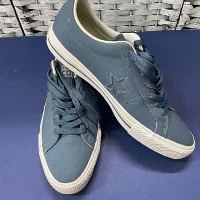 Converse Mens  Size 11 Sneakers Blue 