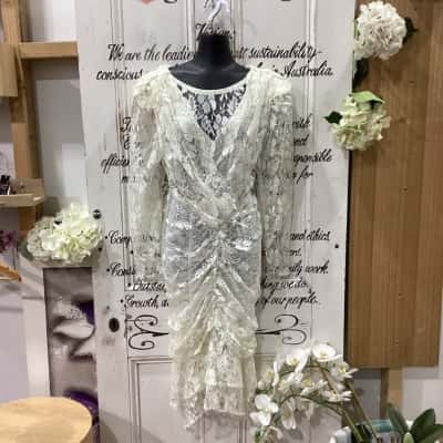 RARE VINTAGE !! MR K by MR.K & CO. SYDNEY BRAND! MADE IN AUSTRALIA! STUNNING LACY DRESS! Womens  Size 10 Bridesmaid Dress / Cocktail Dress / Midi Dress White 