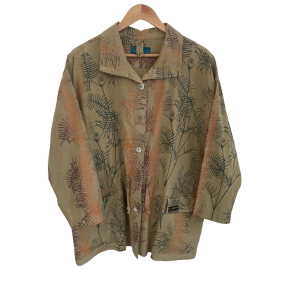 Global Kiwis by Liman C Womens  Size M Long Sleeve Top Beige / Multicoloured / Pattern 