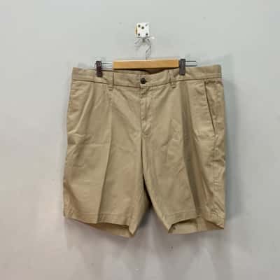Tommy Hilfiger Mens  Size 38 Khaki Shorts