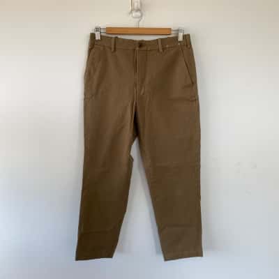 Uniqlo Khaki Chinos Pants Size Waist 27 / S 