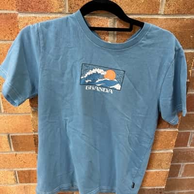 Ghanda Kids  Size 10 / 9 Graphic T-Shirt 