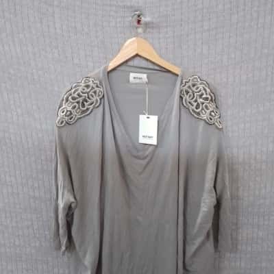  Womens  Size M / S Blouse Grey 