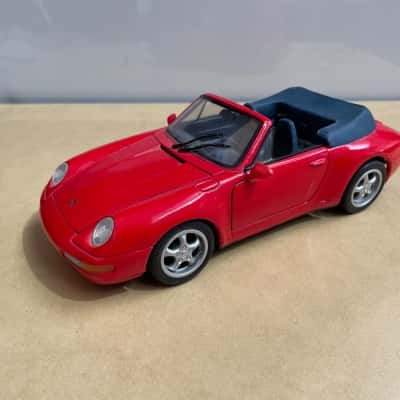 Maisto Red Porsche 911 Carrera Cabriolet (1994) 1/18 Scale