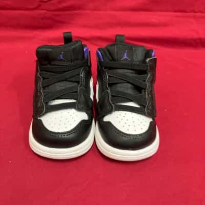 Nike Air Jordan Toddlers Sneakers  Size UK 3.5 / US 4C Black  / Purple / White 