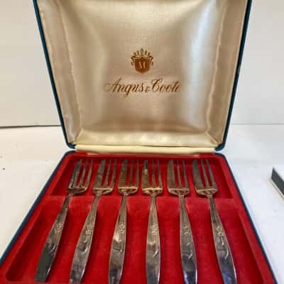 Vintage Boxed Set of 6 Angus & Coote EPNS Silver Plated Cake / Pastry Forks
