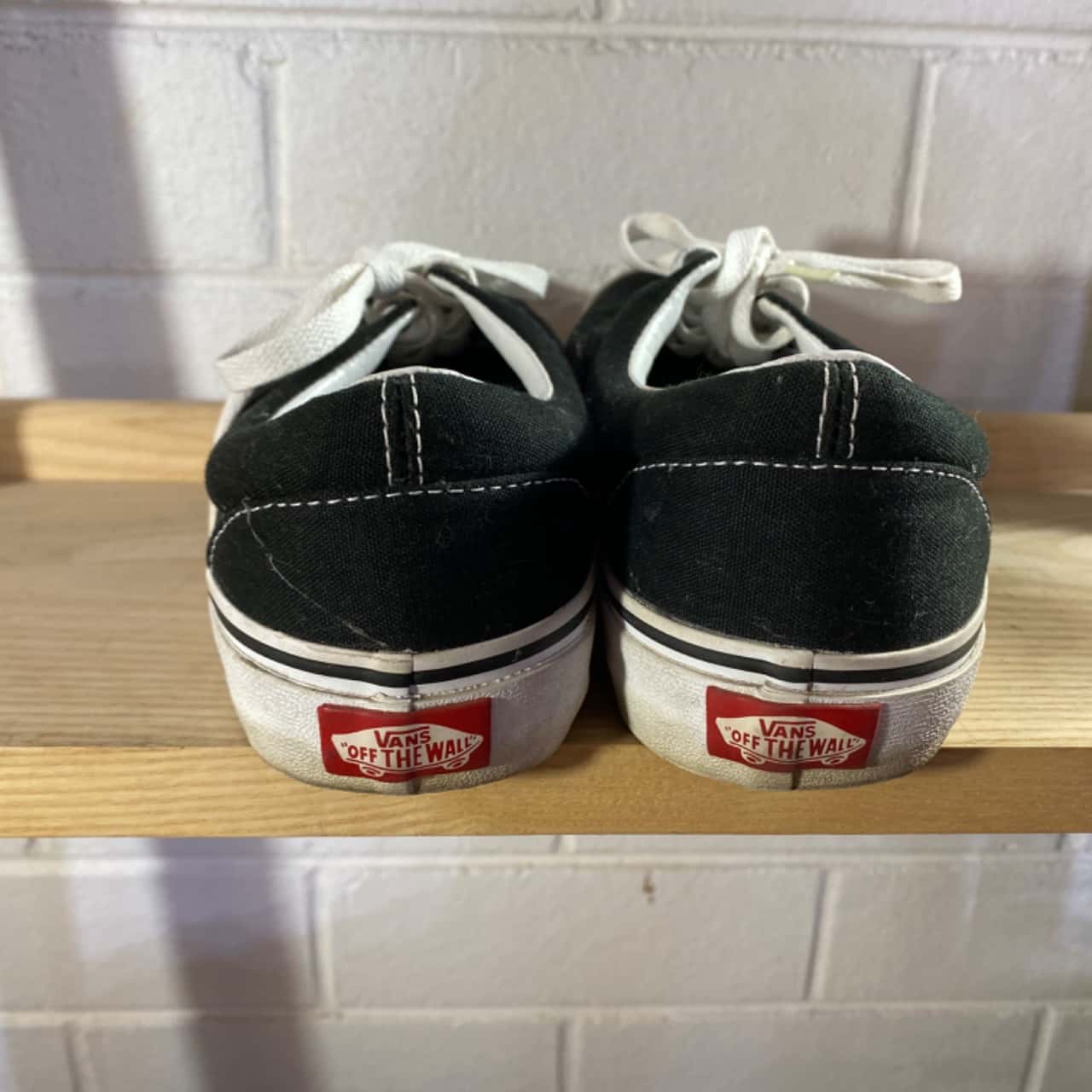 Vans Mens Low Skate Shoes Size 7 Black/White (s)