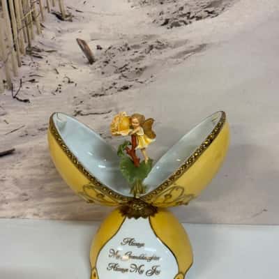 REDUCED ! Bradford flower fairies Musical Egg