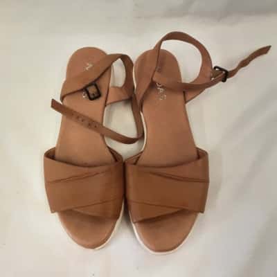 Midas Womens  Size 37 Sandals Beige / Brown with Natural Leather Ankle Strap 