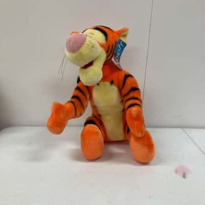 Winnie The Pooh Tigger Plush Toy BNWT