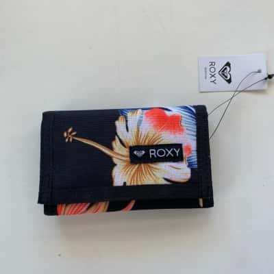 Roxy Black Floral Purse 