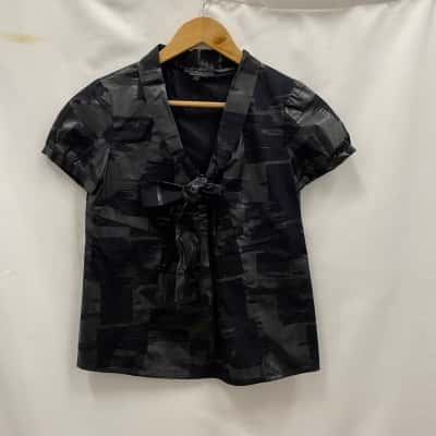 Cue Australian Made Women's Size 6 Short Sleeve Top Black  