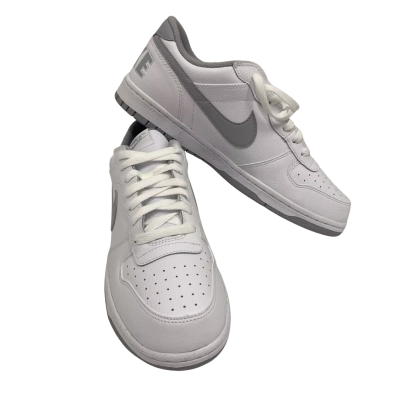Big Nike Mens  Size 6 Low Sneakers Grey / White 