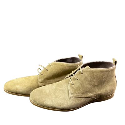 Yd. Mens  yd. Desert Boot Size 7