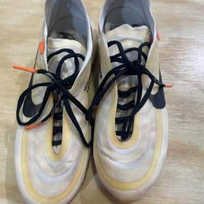 Nike Mens  Shoes Size 9 Black  / Cream / White / Yellow 
