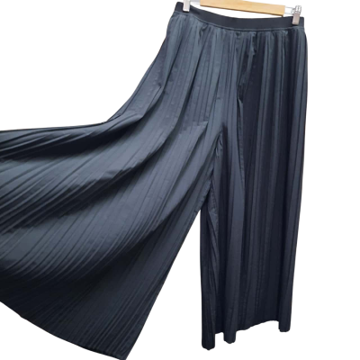 GORMAN Size 10 Black Wide Leg Micro Pleat Culotte