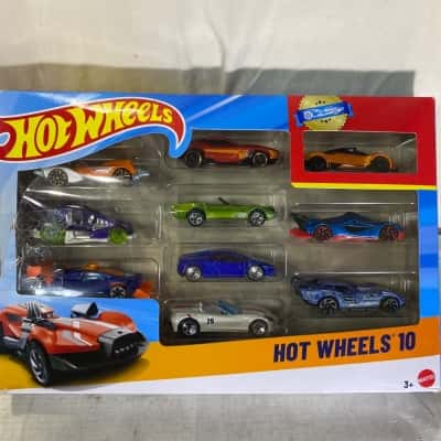 Hot Wheels 10-car set 