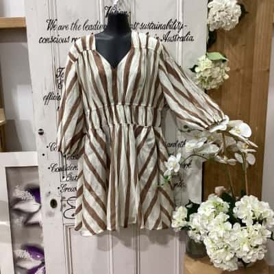 DECJUBA BRAND! Womens  Size 12 Midi Dress Beige / Brown / Striped! BNWT! BEAUTIFUL BROWN AND BEIGE STRIPPED DRESS! FEATURES BALLOON 3/4 SLEEVES AND ELASTIC WAIST! PERFECT FOR A NIGHT OUT OR A SPECIAL OCCASION!