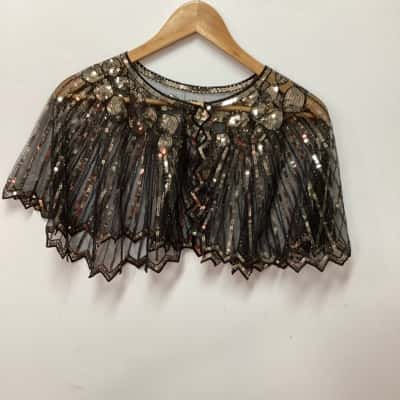  Womens sequinned shoulder cape (e)