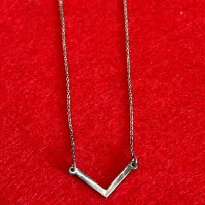 Women’s 925 Silver Arrow Necklace (B22)