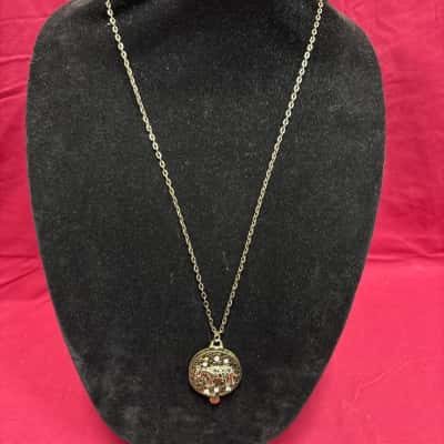  Women's  Gold Tone Elephant Aromatherapy Locket Necklace 