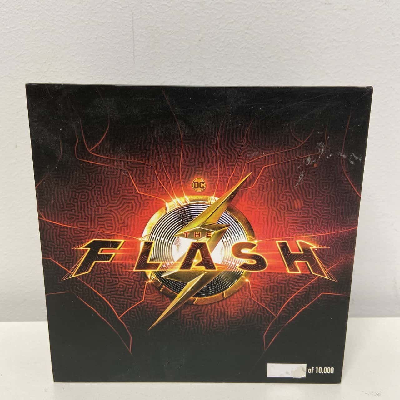 Réplique Broche Et Bague The Flash DC Comics - Accessoire Fan Et Collection - Idée Cadeau Super-héros