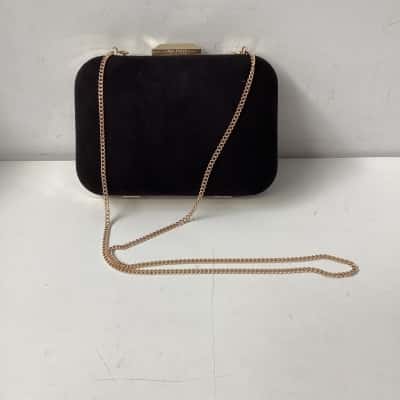 Olga Berg Womens Black  with gold coloured  clip and chain  clutch